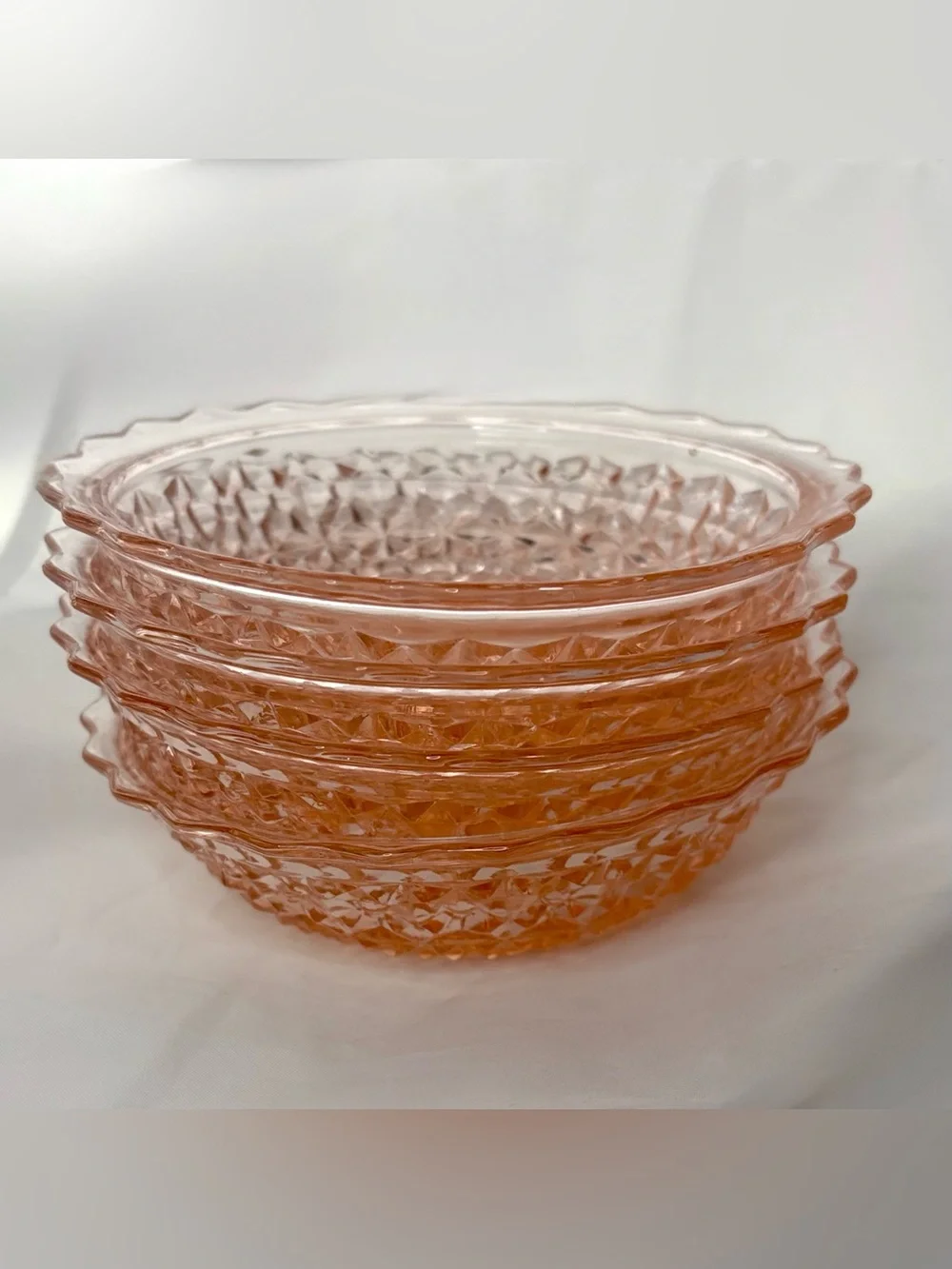 4 Vintage Jeanette Holiday Button Bow Pink Depression Glass Berry Dessert Bowl